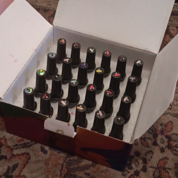 24 Piece Gel Nail Polish Set With LED UV Nail Lamp - Picture 2 of 4